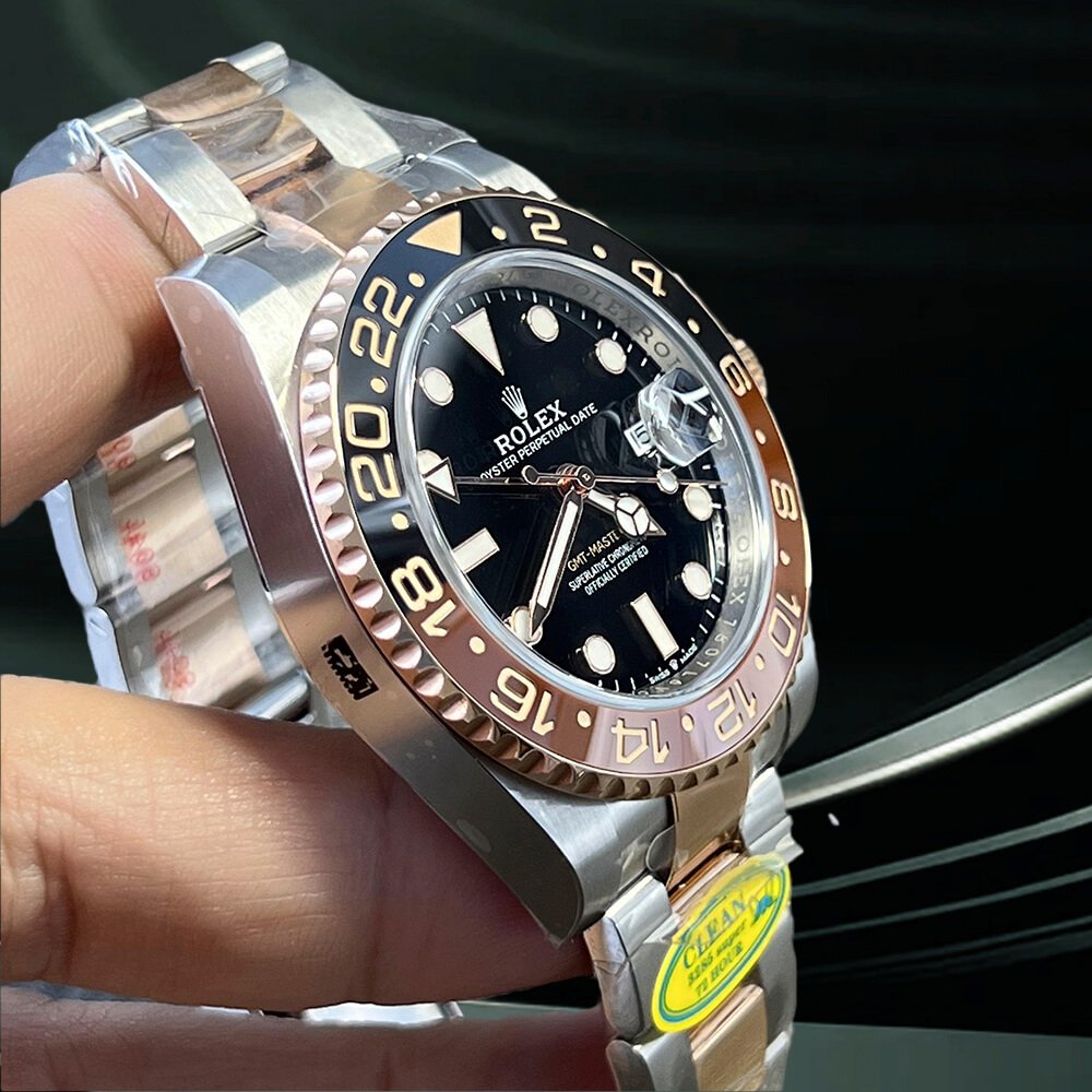 Rolex Root Beer ：GMT-Master II dual time zone dial