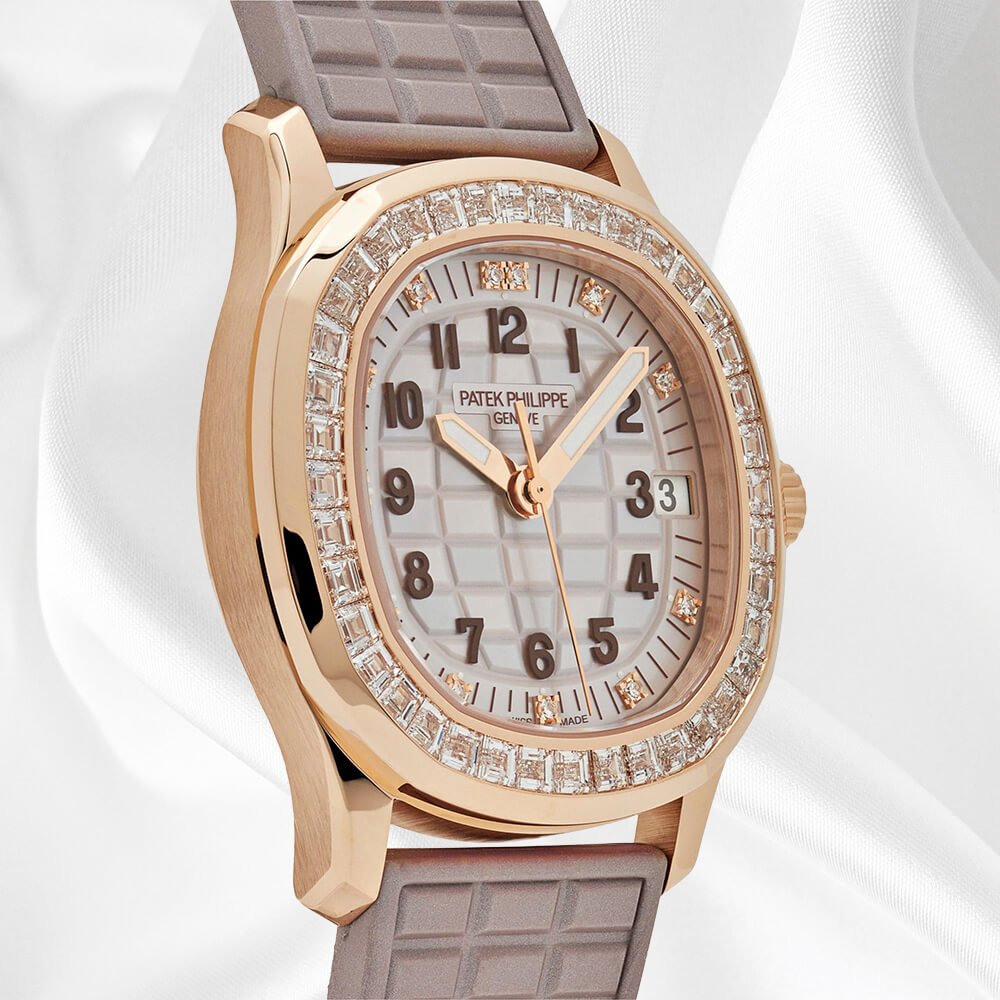 5072R-001 Luxury Watch with Clous de Paris Dial Pattern